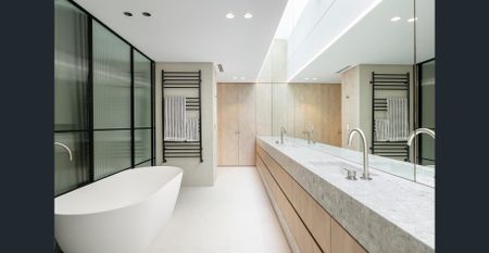 Luxury Four-Bedroom Residence with Pool & Designer Finishes - Photo 4