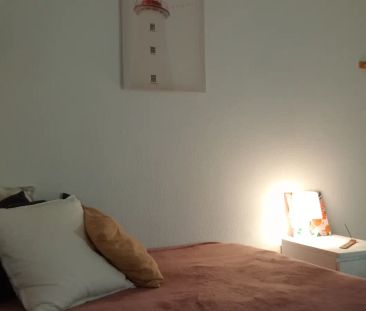 Room in a shared 4-bedroom apartment for rent in Schamann, bills in... - Foto 5