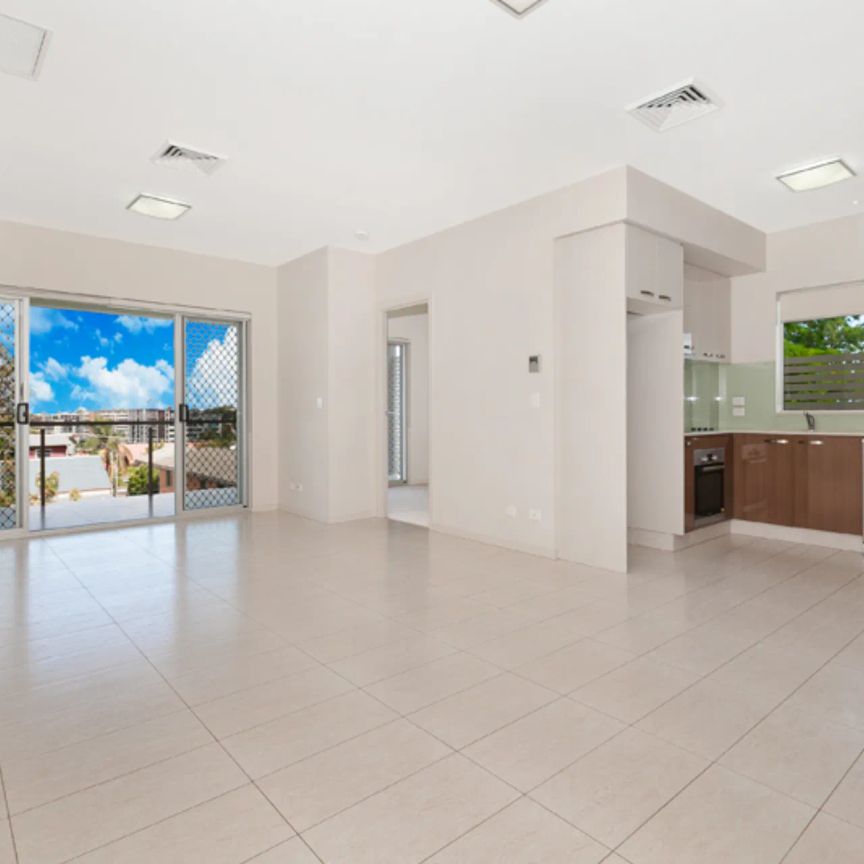 Stunning and Conveniently Located Unit + 2 Car Parks - Photo 1