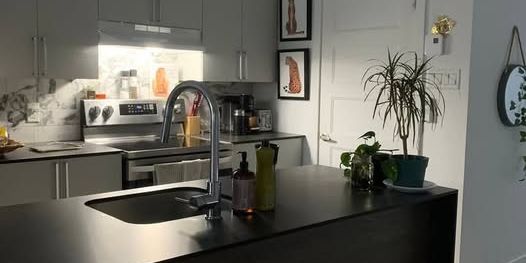 LUXUEUX CONDO 2 CHAMBRES À LOUER - Photo 3