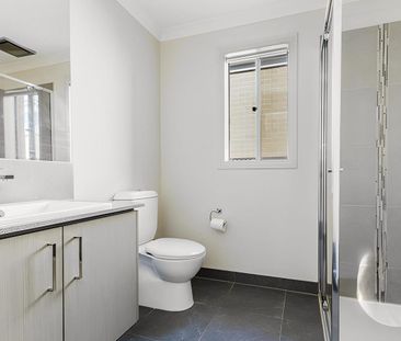 4 BEDROOM FAMILY HOME IN CLYDE! - Photo 6