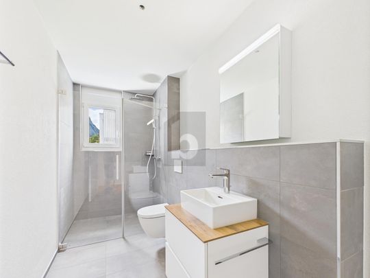 MODERN UND SONNENVERWÖHNT - Photo 1