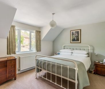 4 bedroom detached house to rent - Photo 3