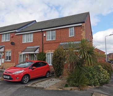 3 bedroom end of terrace house to rent - Photo 3