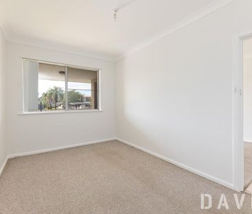 Cosy & Low Maintenance Apartment - Available Now - Photo 1