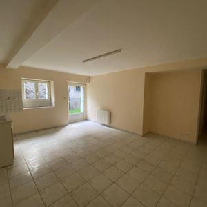 Location Appartement 3 pièces 60m² CHATEAUBRIANT 44110 - Photo 2