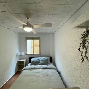 Carrer Ferrandis Luna, Manises, Valencian Community 46940 - Photo 3