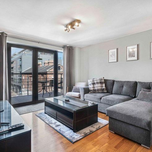 Madison Square - Photo 1