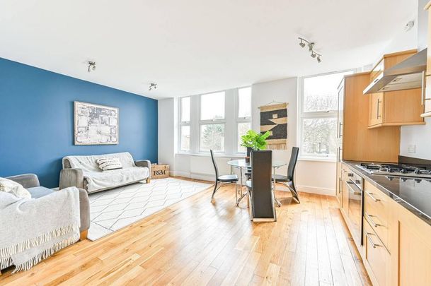 2 bedroom flat to rent - Photo 1