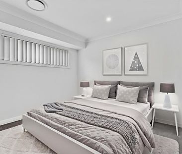 Brand-new, stylish and designed for modern family living - Photo 3