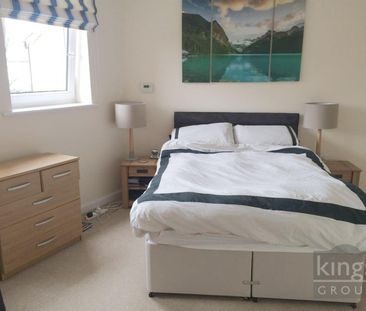 1 Bedroom Apartment To Let - Photo 5
