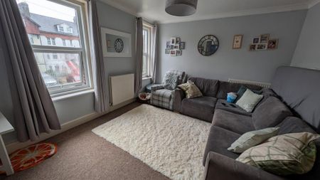 2 bedroom maisonette to rent - Photo 3