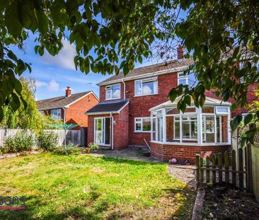4 bedroom semi-detached house to rent - Photo 4