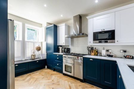 4 bedroom terraced house to rent - Photo 4