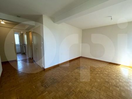 Appartement 2 pièces 47m2 MARSEILLE 8EME 830 euros - Photo 2