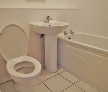 3 Sandbank Drive West End - Photo 2