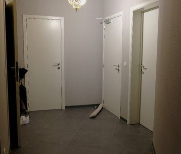 Stijlvol gerenoveerd appartement op de 1e verdieping met 3 slaapkam... - Foto 6