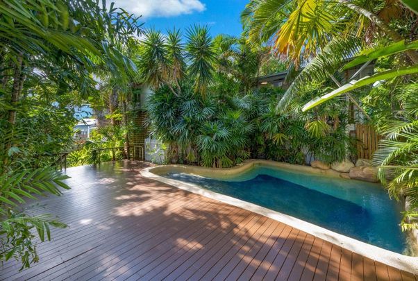 Spacious Queenslander with Pool in Belgian Gardens - Photo 1