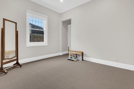 153 Bent Street, Northcote VIC 3070 - House For Rent | Domain - Photo 3