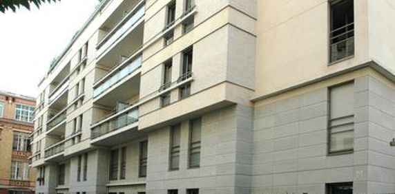 location Appartement T1 DE 31.2m² À PARIS - Photo 2