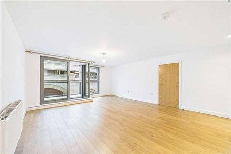 Cromwell Road, Redhill, Surrey, RH1 - Photo 2