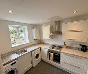3 bedroom semi-detached house to rent - Photo 5