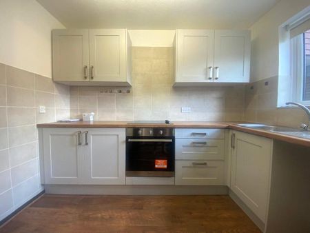 2 bedroom terraced house to rent - Photo 5