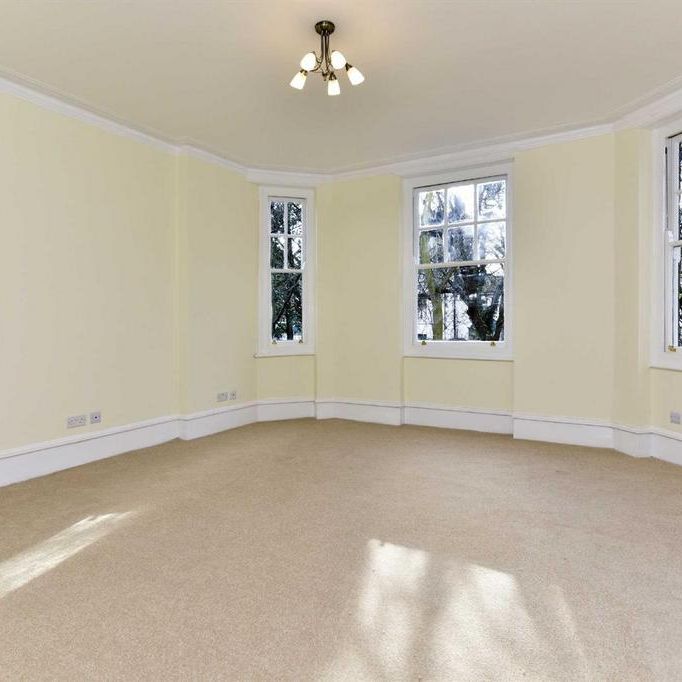 3 bedroom flat to rent - Photo 1