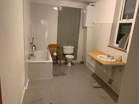 1 Bed Flat, Canklow Road, S60 - Photo 2