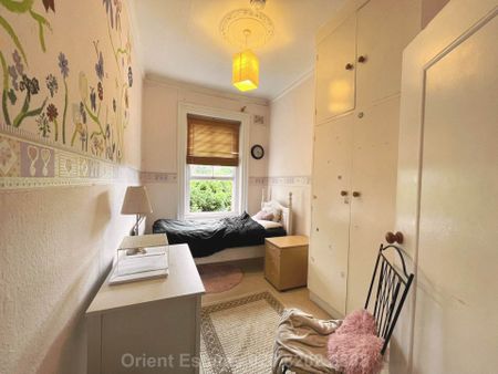 Price £2,550 pcm - Available Now - Part Furnished - Photo 3