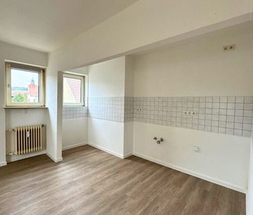 Renovierte 4 ZKB-Dachgeschosswohnung in zentraler Lage Rastpfuhl - Photo 3