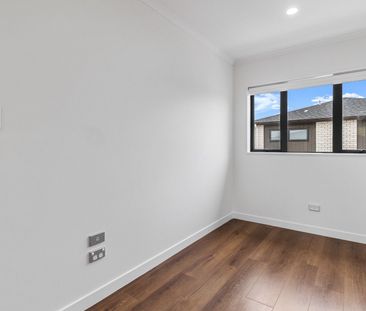 Rare find in Greenlane! 4-Bedroom New Build in Double Grammar Zone - Photo 5