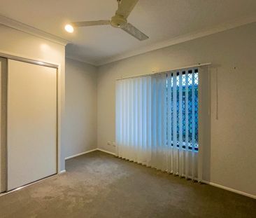 Available April | Extra Parking & Two Sheds | No Rear Neighbours - Photo 3