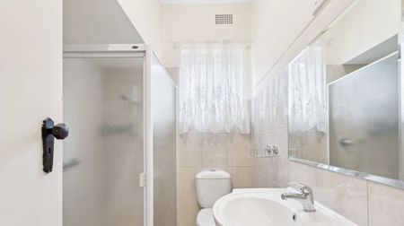 Family Home in Unley - Photo 5