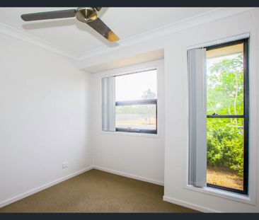 RENTAL DISCLAIMER: Rent will increase from $550 PW to $560 PW after... - Photo 1
