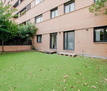 Calle de Ana de Austria, Madrid, Community of Madrid 28050 - Photo 6