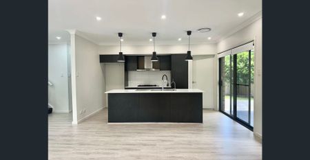 Modern family home in a sought-after pocket - Photo 3