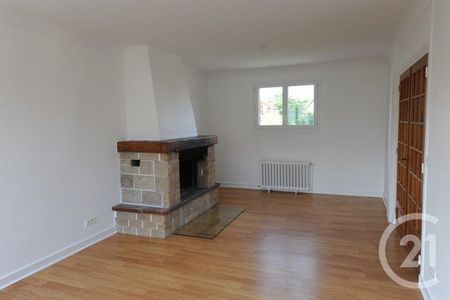 Location Maison 6 pièces 122m² CLERMONT FERRAND 63000 - Photo 2