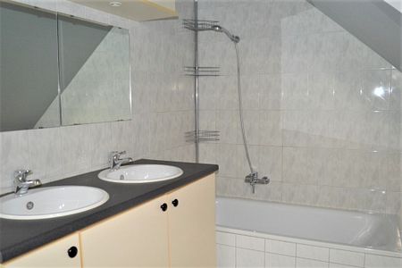 Duplex-appartement met 3 slaapkamers, centrum Beringen - Foto 3