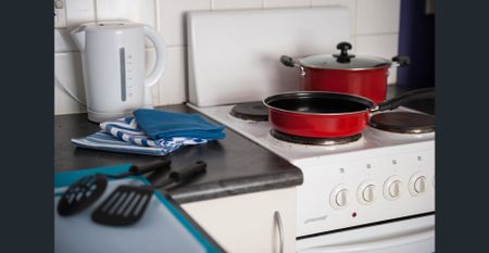 CLOSE TO UNI SA MAGILL! 1 Bedroom in 2 Bedroom shared apartment available in Semester 2 2025! - Photo 4