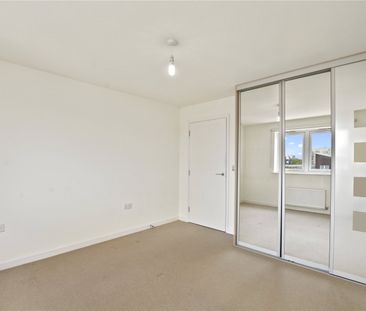 Chaplin Court, E3 - Photo 6