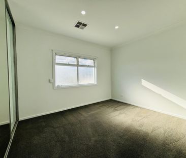 Lightsview - Photo 3