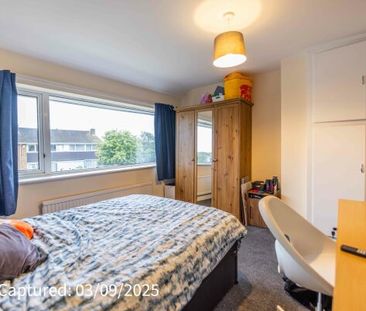 19 Yarburgh Way, Badger Hill - Photo 5