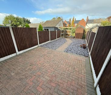 Bramble Walk, Overseal, DE12 - Photo 2