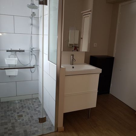 Location Appartement 2 pièces 40m² LENS 62300 - Photo 4