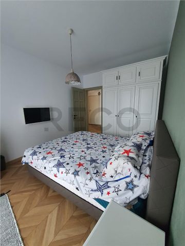 RECO apartament 3 camere cu loc de parcare privat de inchiriat, Decebal, Oradea - Photo 5