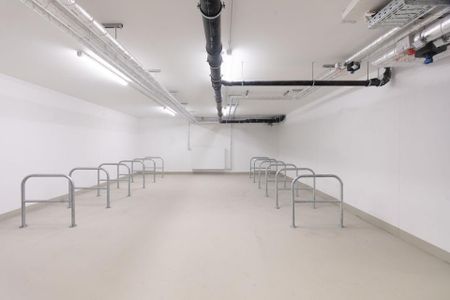 ERSTBEZUG! Wunderschöne 2-Zi.-Whg. mit Einbauküche, Terrasse & kleinem Garten - Photo 4