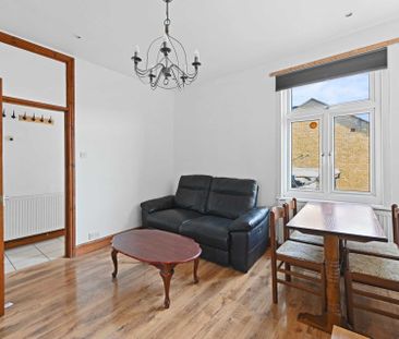 Price £450 pw - Available 13/07/2025 - Furnished - Photo 4