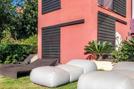 Av. España, 124, 29680 Estepona, Málaga, Spain, Estepona, Andalusia 29680 - Photo 2