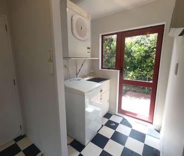 Birkdale, 2 BEDROOMS - Photo 6